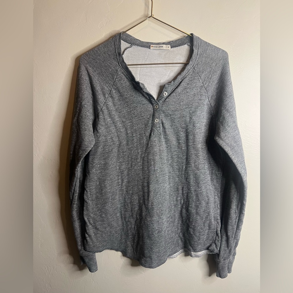 Marine Layer‎ women's grey small Crewneck Henley Sweater